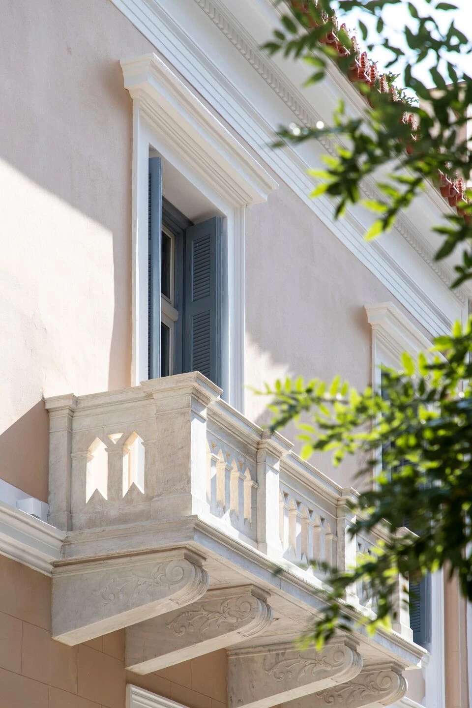 穿越时空的艺术酒店 · 希腊 Monsieur Didot丨希腊雅典丨BaBatchas Design Studio-19