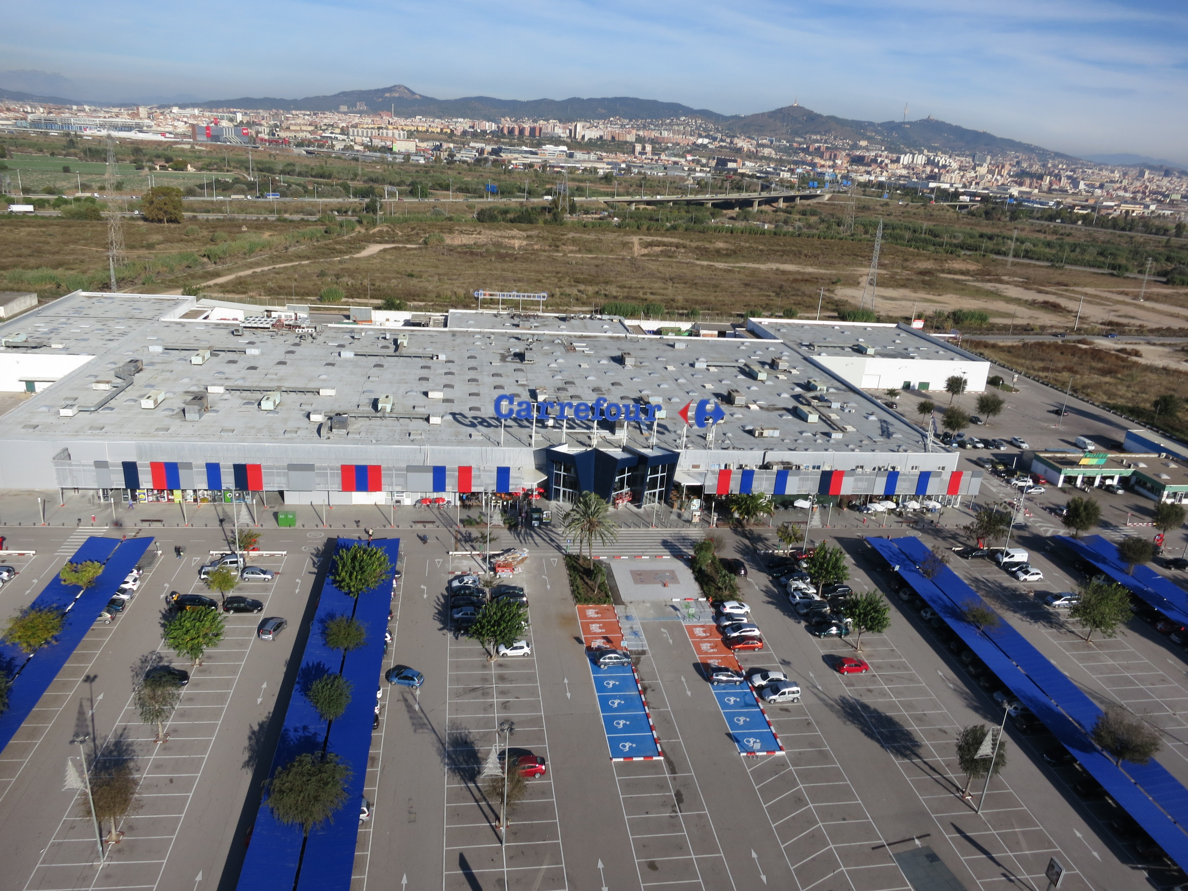 阳光下的购物中心复兴设计-9