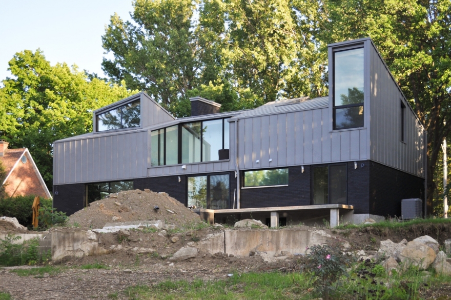 加拿大魁北克 Crisan House 别墅 | 自然采光与环保设计的完美结合-20