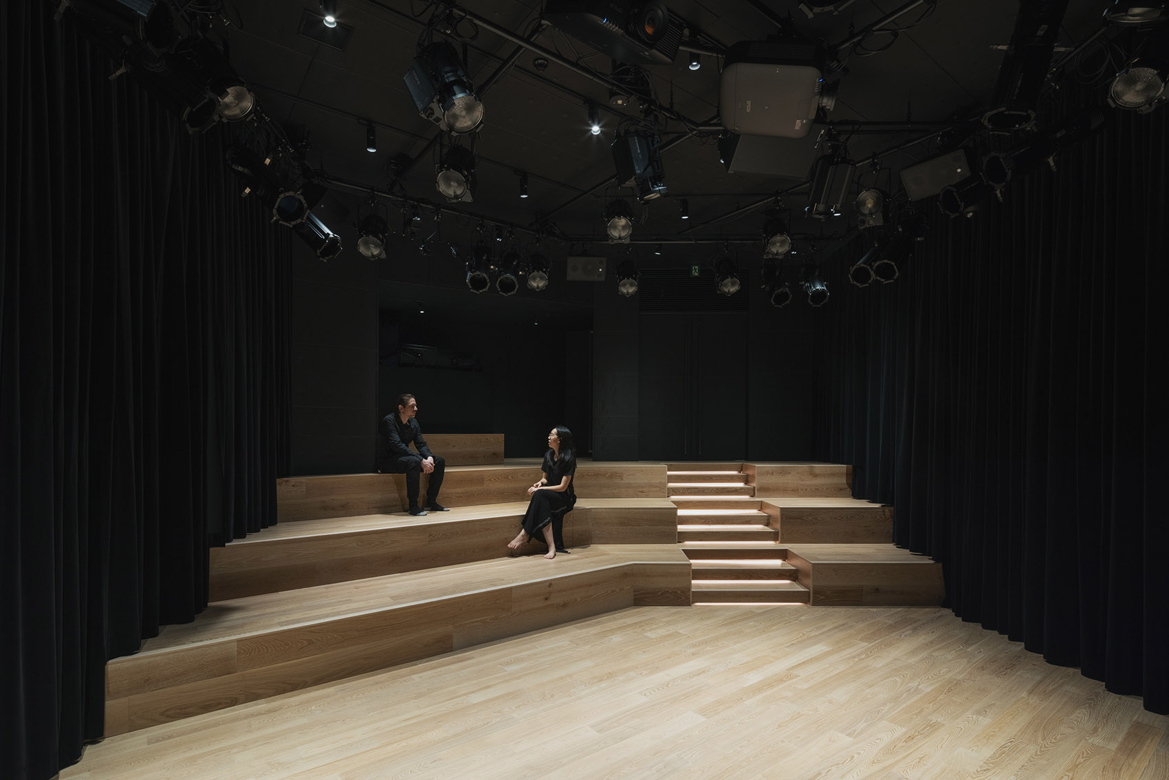 MURASAKI PENGUIN 公共设施丨隈研吾建筑都市设计事务所-28