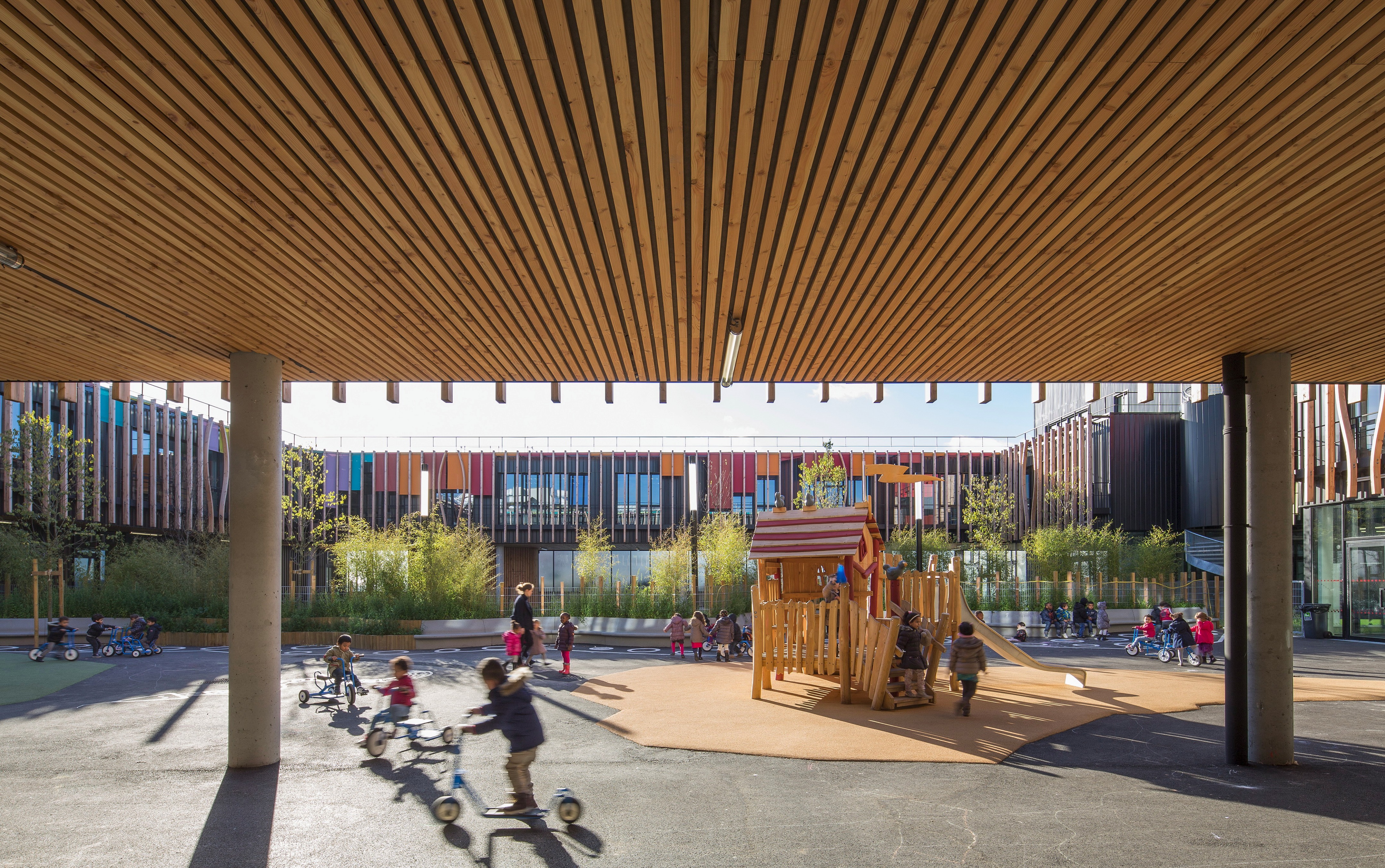 圣丹尼斯学生公寓与学校综合体-19