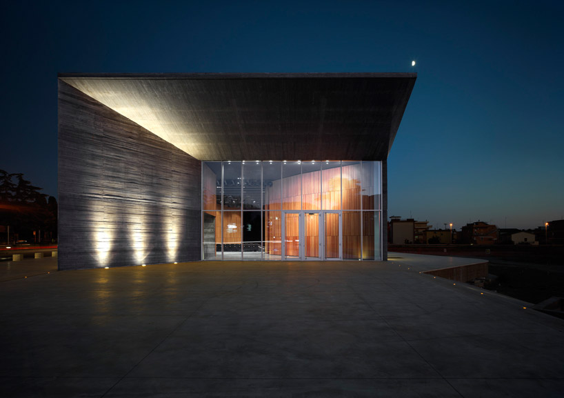 意式韵味的现代剧院——蒙塔尔托迪卡斯特罗-11