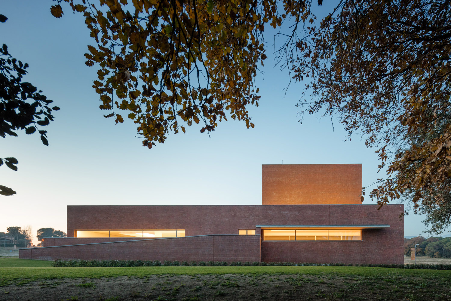 Llinars del Vallès礼堂剧院，西班牙 / Álvaro Siza Vieira + Aresta Arquitectura-36