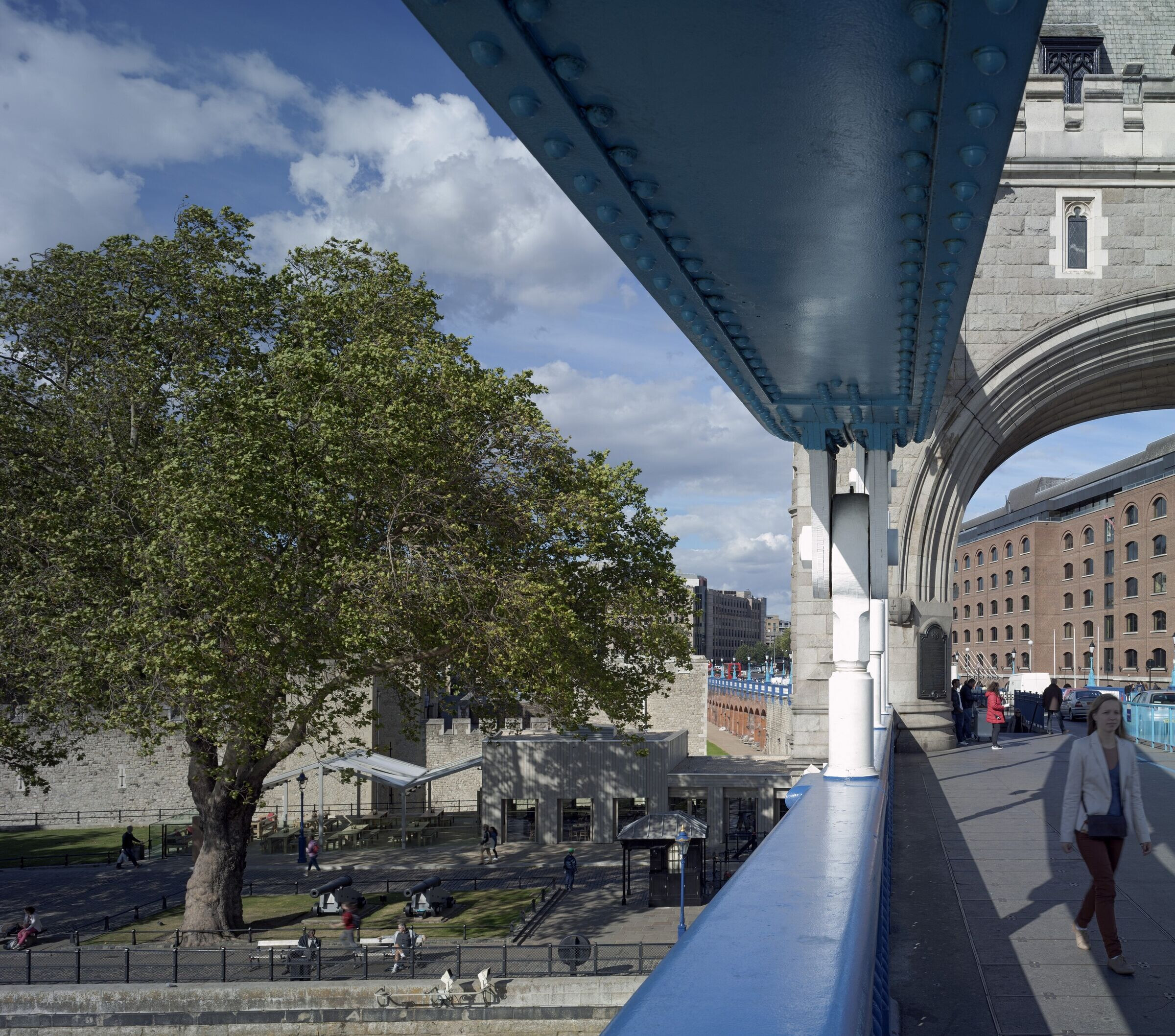 伦敦塔桥河畔历史餐厅丨英国伦敦丨Tony Fretton Architects-24