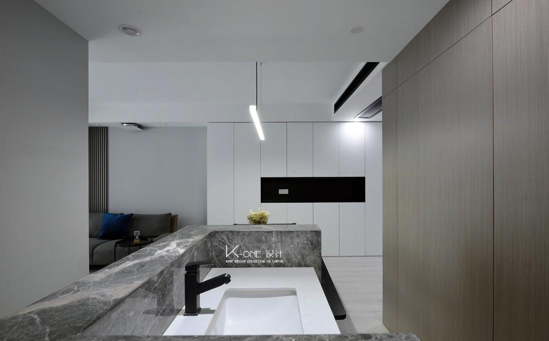 白色简约家居,宝蓝点缀的安静空间-8