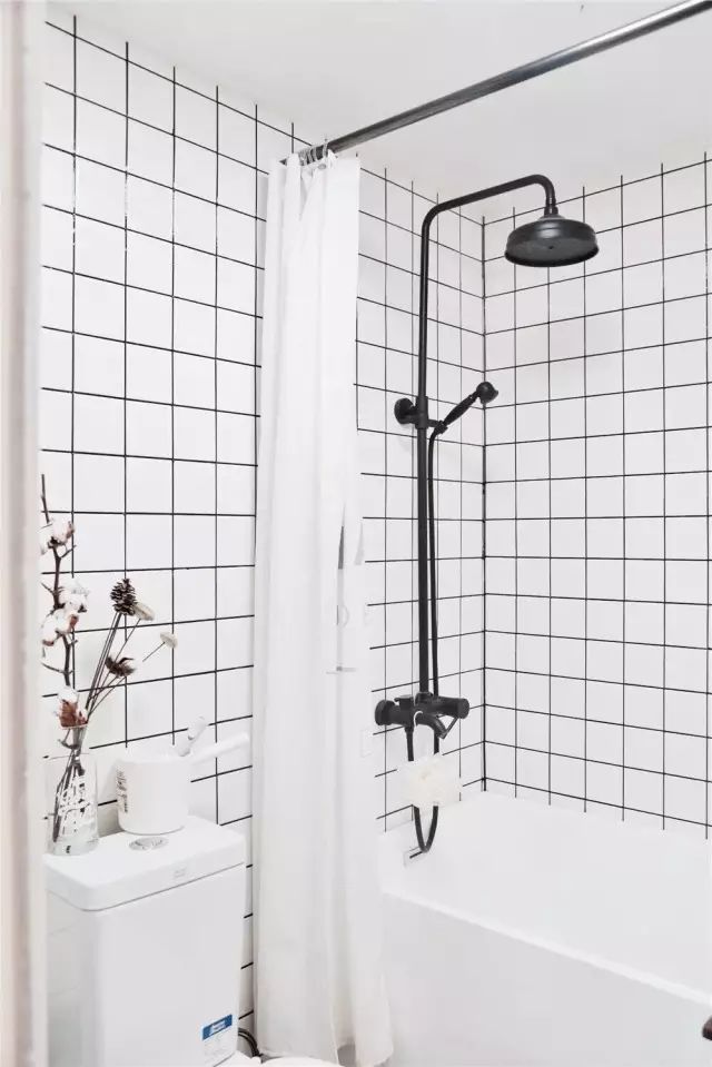 3个月爆改45㎡二手房，竟装下了浴缸、衣帽间和一整面墙的鞋柜！-111