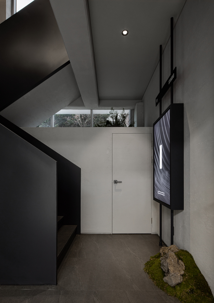 韩国 DMIL Office Lounge · 黑白简约的新媒体空间丨韩国首尔丨Plainoddity-32