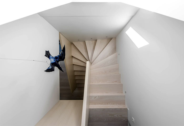 立陶宛北欧风别墅设计,自然元素与简约美学完美融合-13