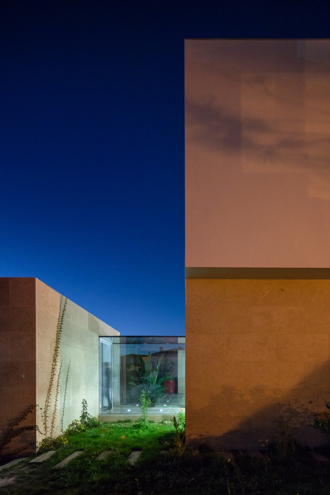 葡萄牙奥比多斯“绿意盎然”现代别墅-64