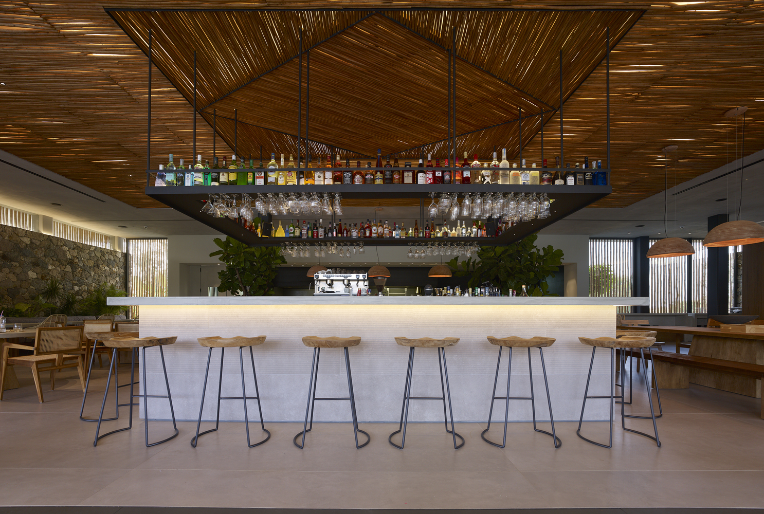 卡拉维亚海滩初级套房餐厅-59