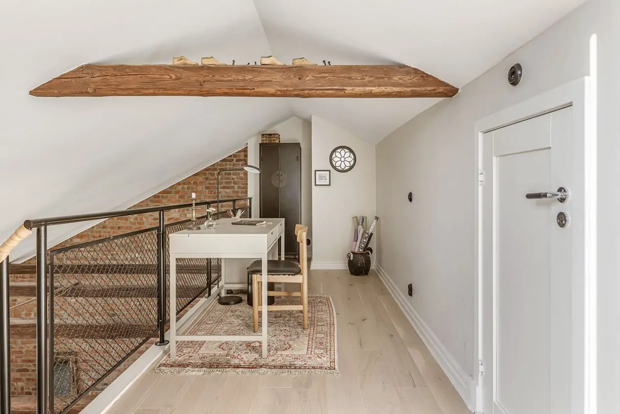 瑞典湖畔的砖墙公寓 | 宁静的斯堪的纳维亚风格-15