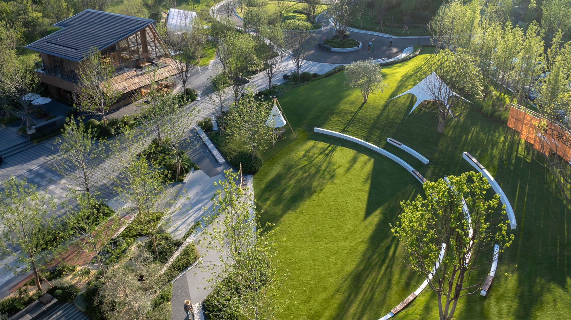 万科檐语间：城市中的原野 公园里的商业 / ROXin容心设计-1