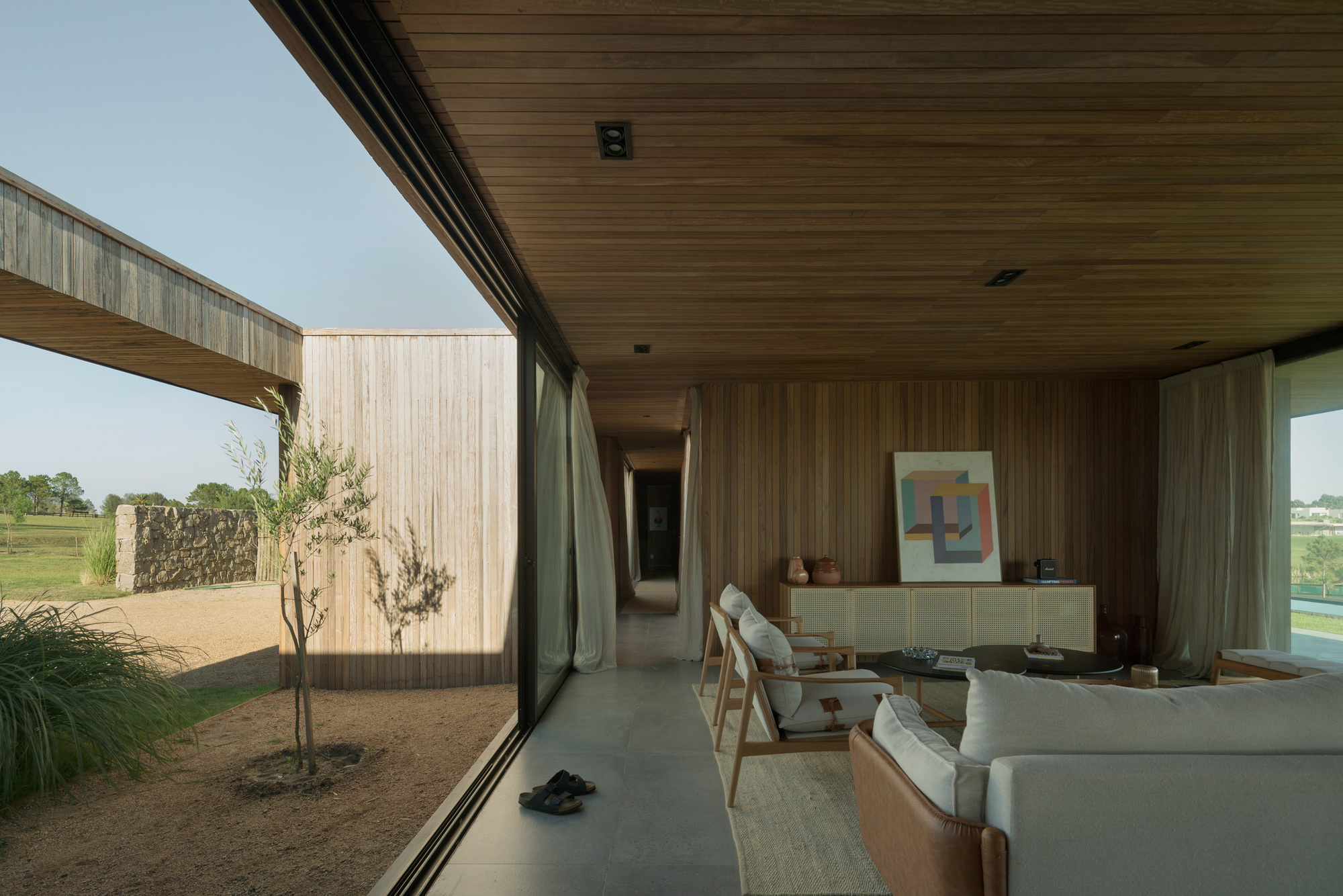 首相府丨乌拉圭丨VDV ARQ-20