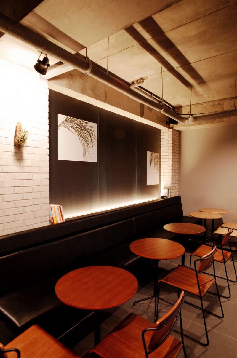 40 平现代简约风兔子咖啡厅设计-8
