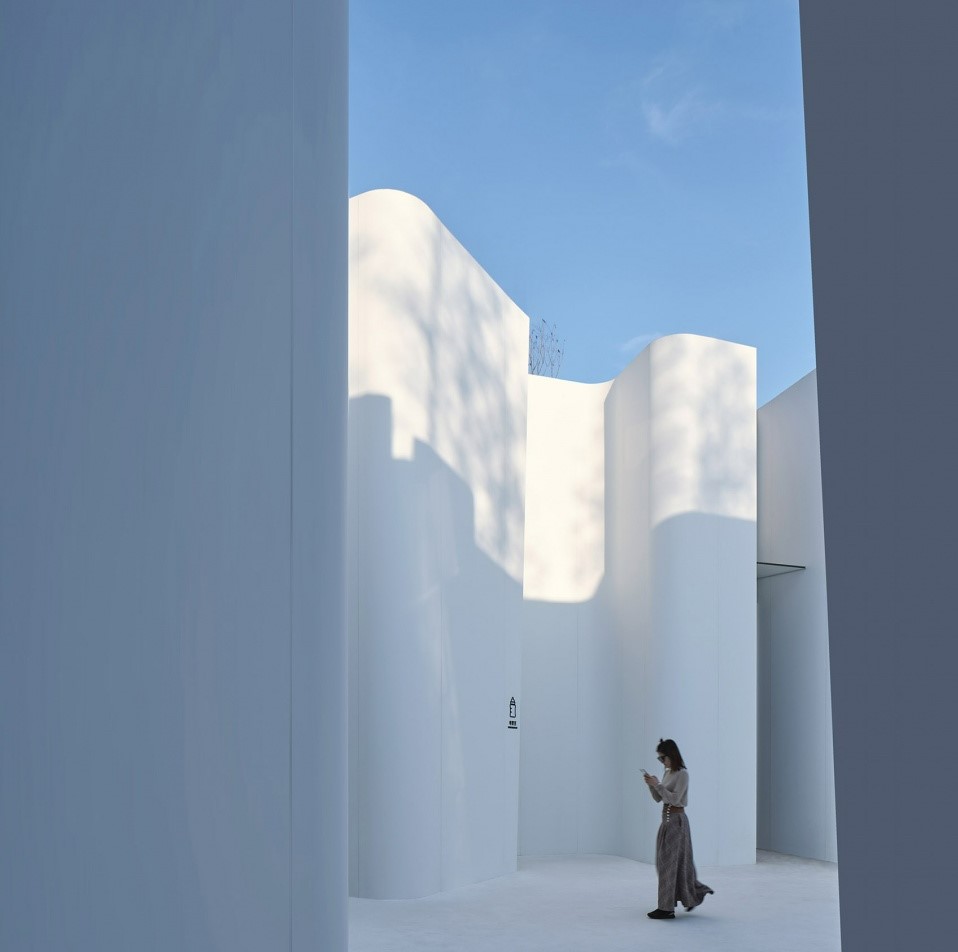 中国阿图尔村隐藏在峡谷中的公共卫生间丨GN Architects-4