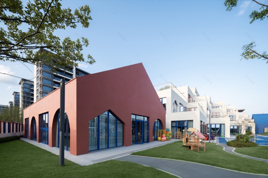 杭州良渚七贤幼儿园大溪谷园区 / CLOU-36