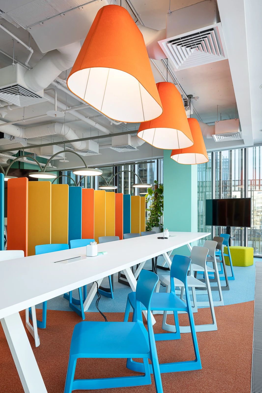 美学聚场娱乐办公设计-26