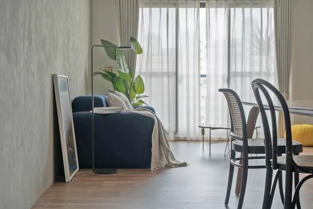 他说：90平米1室就够了，老婆的衣帽间，一定不能少-42