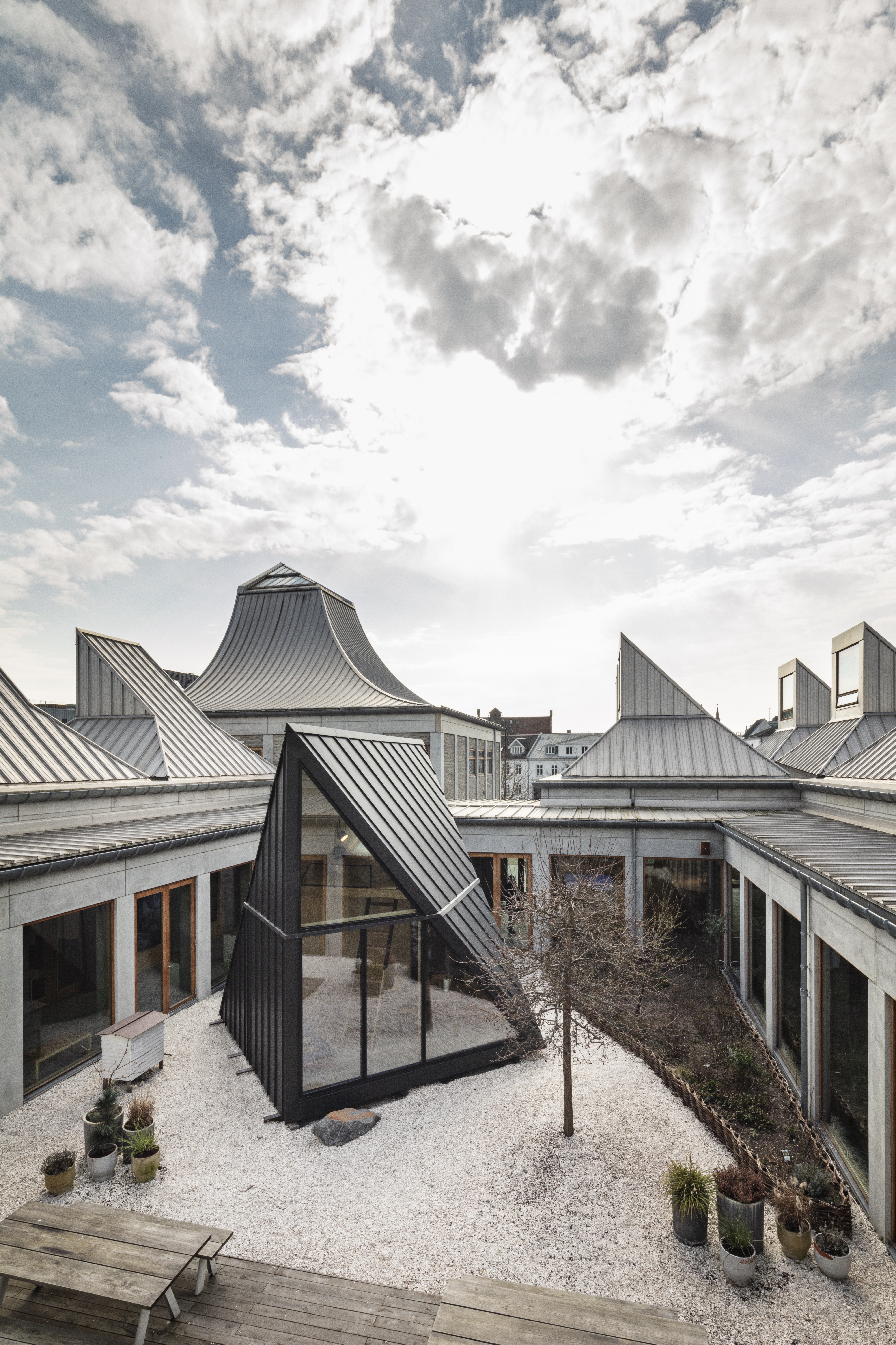 Bjarke Ingels 设计环保微型度假屋-0