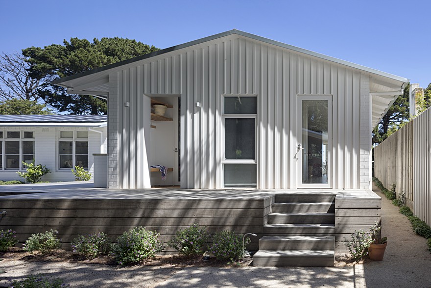 Newtown House: Renovation of a Mid-Century House by Hindley-29