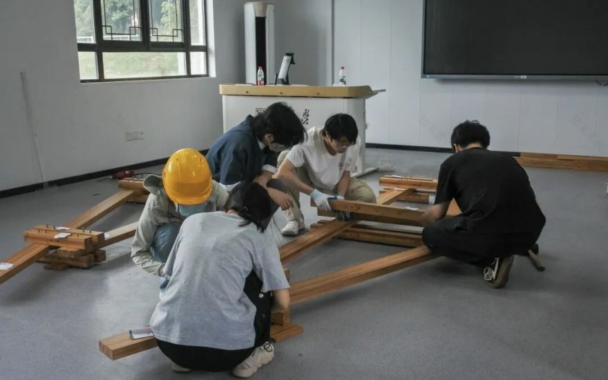 建城实践|2025年暑期工业竹搭建工作营浦口校区实验工坊自建活动成果展示-56