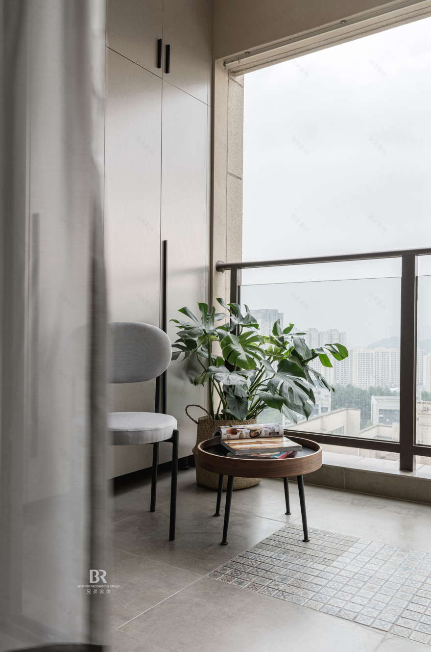 龙湖新江与城 90 平现代风格装修设计案例丨兄弟装饰-15