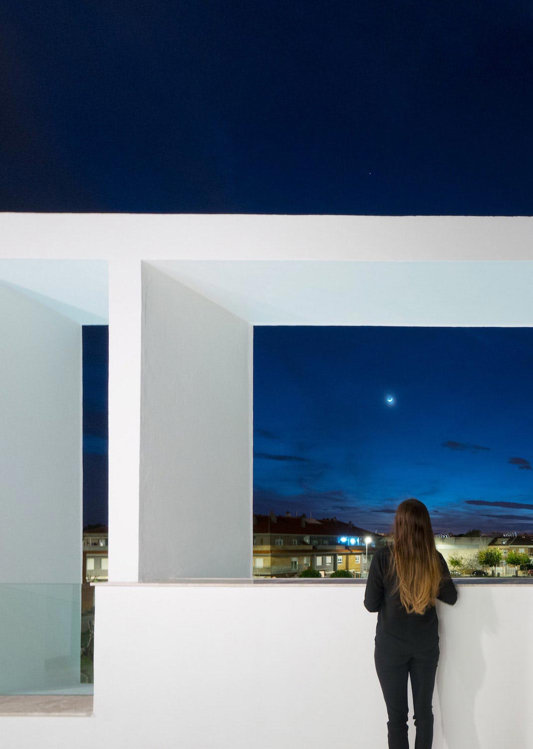 Housing located in a residential area near Valencia by Rubén Muedra Estudio de Arquitectura   Page 2 of 2   CAANdesign  Architecture and home design blog-12