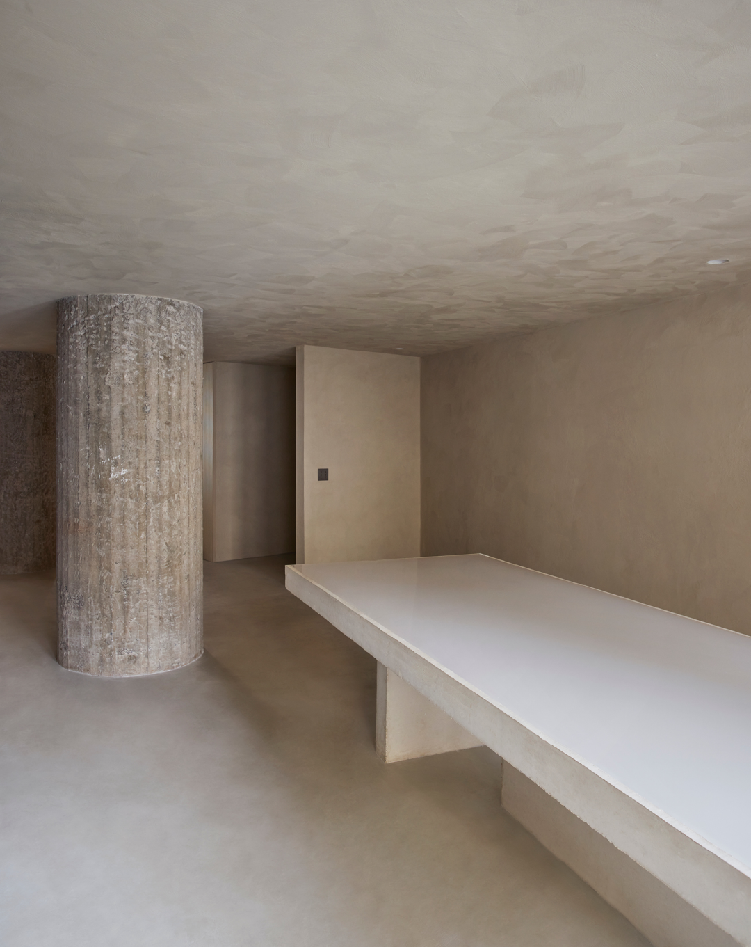 巴西先锋，粗野的极简丨Mariana Schmidt-2