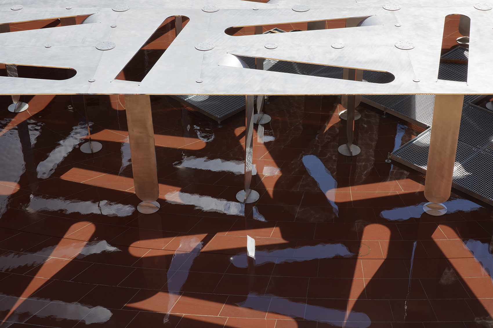 英国“森林与天空之间”互动装置丨英国伦敦丨Nebbia Works-25