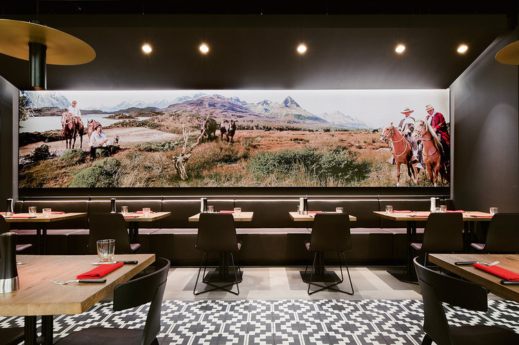 德国 Maredo 旗舰店内部概念设计，展现南美高乔文化-14