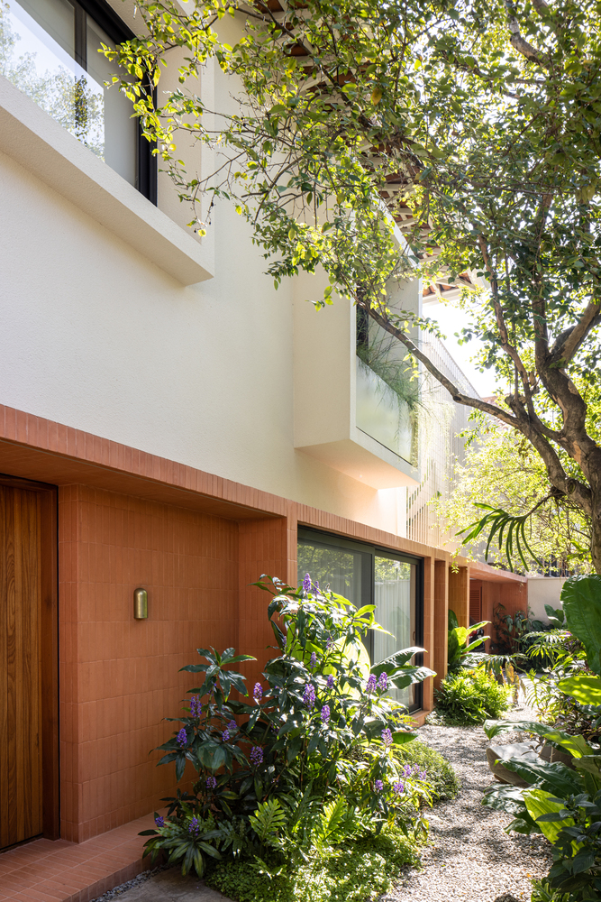 巴西圣保罗金属网格连接两座住宅设计丨TODOS Arquitetura-47