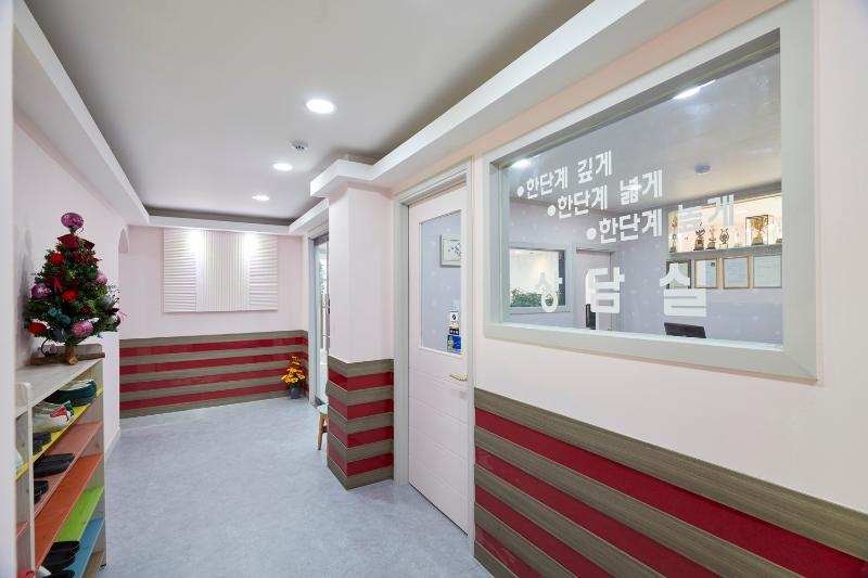 30 平钢琴学院室内设计 | 粉色调点缀的简约空间-7