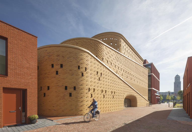 兹沃勒卡特沃尔德广场停车场丨荷兰兹沃勒丨L. van der Pol等团队-20