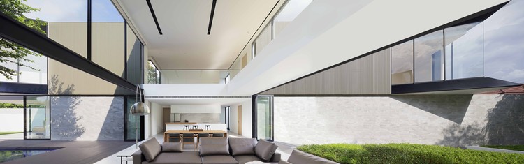 Aluminium House  Ayutt and Associates Design-24