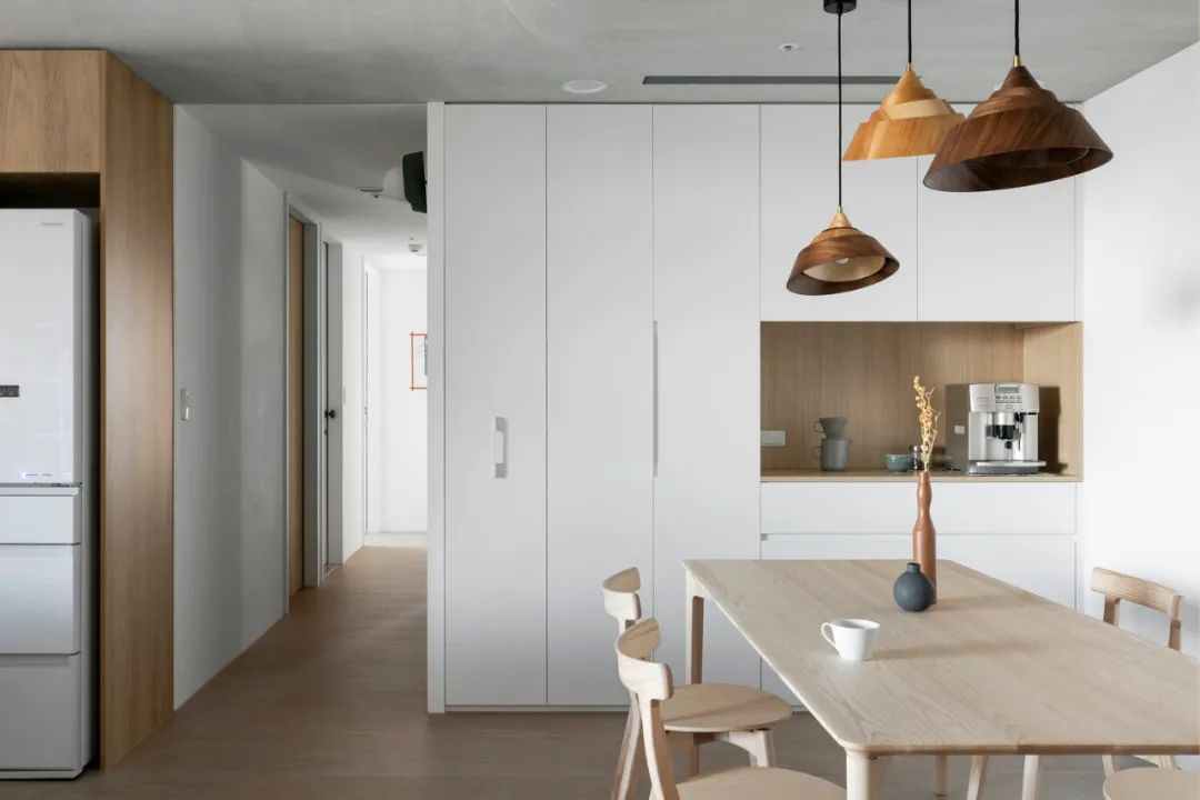 现代简约风的四口之家-17