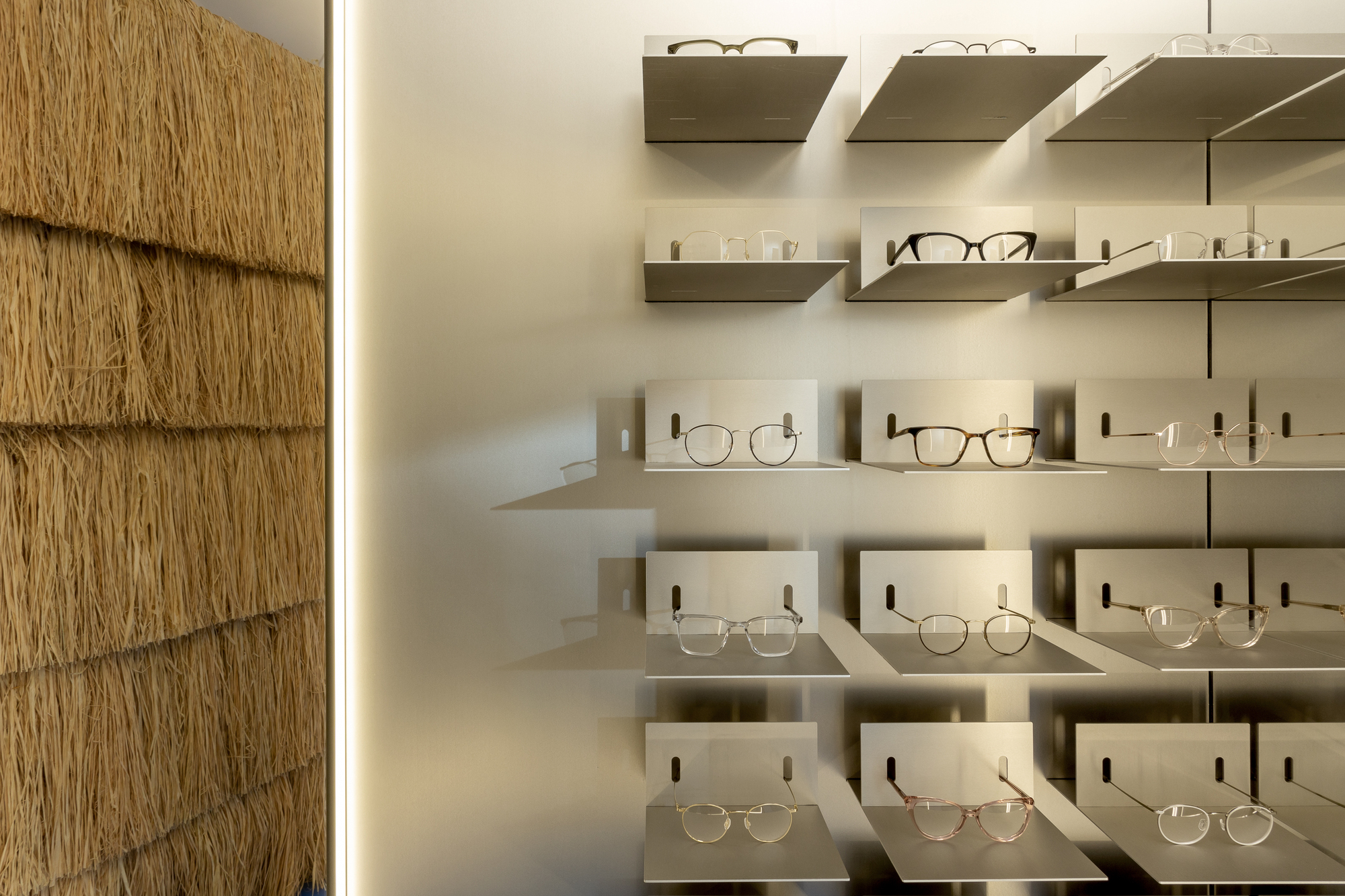 Lunet 旗舰店丨罗马尼亚克卢日纳波卡丨Bogdan Ciocodeică Studio-27