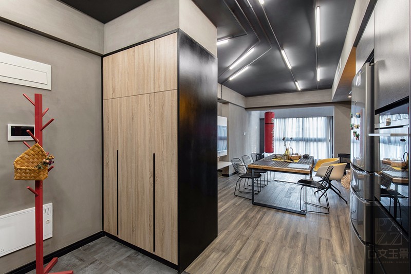 白文玉景设计团队打造 89㎡炫酷黑色工业风住宅-5