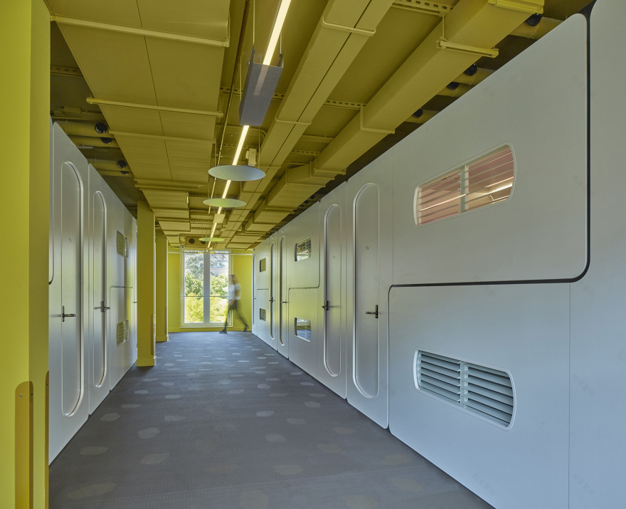 CityHub酒店室内设计,鹿特丹 / Studio Modijefsky-42