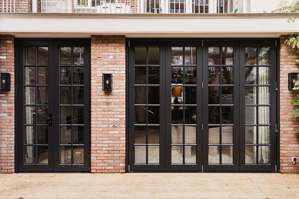 阿姆斯特丹时尚公寓 | 墙纸与设计的完美融合-13