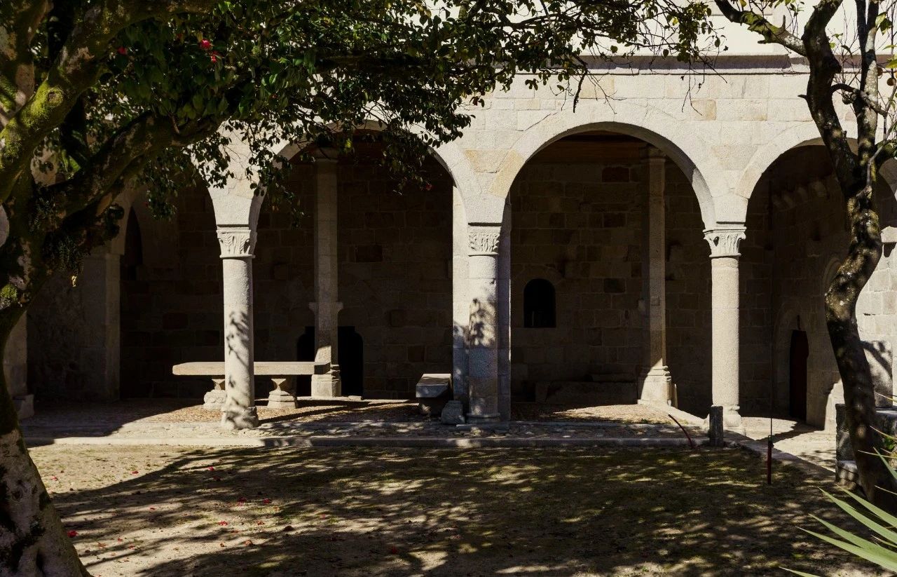 莱萨多巴利奥修道院丨葡萄牙丨阿尔瓦罗·西扎（Álvaro Siza Vieira）-25