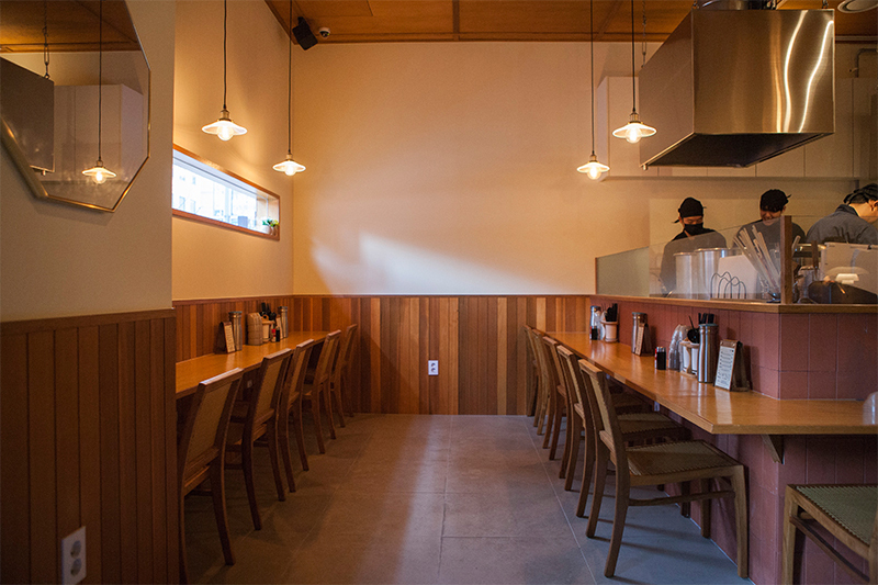 极简 23 平韩式餐厅设计，木质空间展现温馨魅力-9