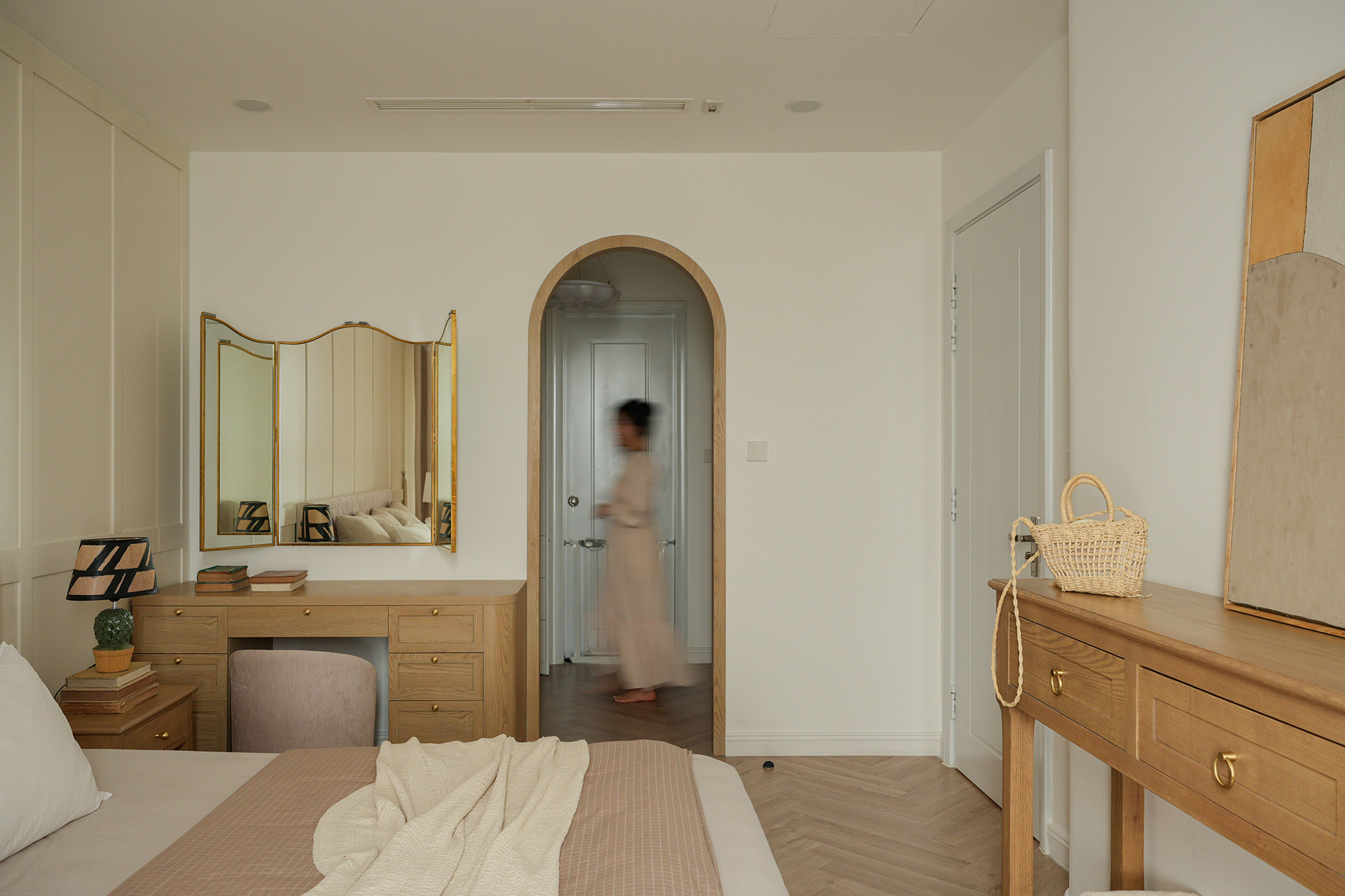 The April house-15
