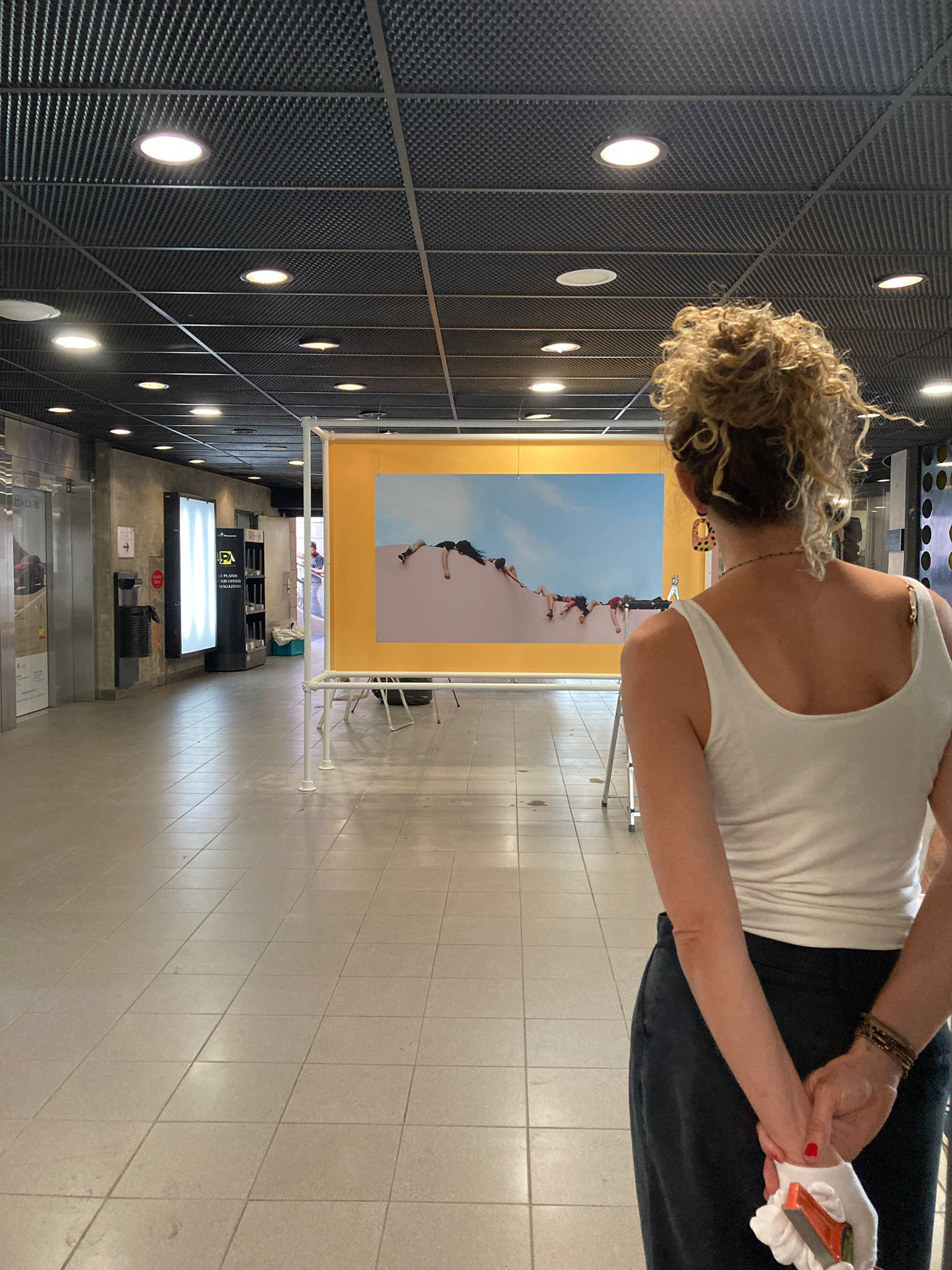 偏差安装，电子印刷术丨法国里昂-25