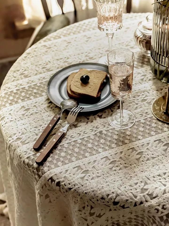 餐桌布艺搭配的艺术与技巧-51