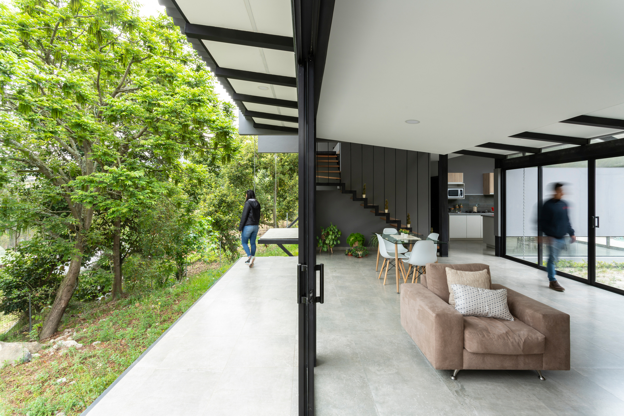 房子分支和岩石丨厄瓜多尔丨Ruptura Morlaca Arquitectura-31