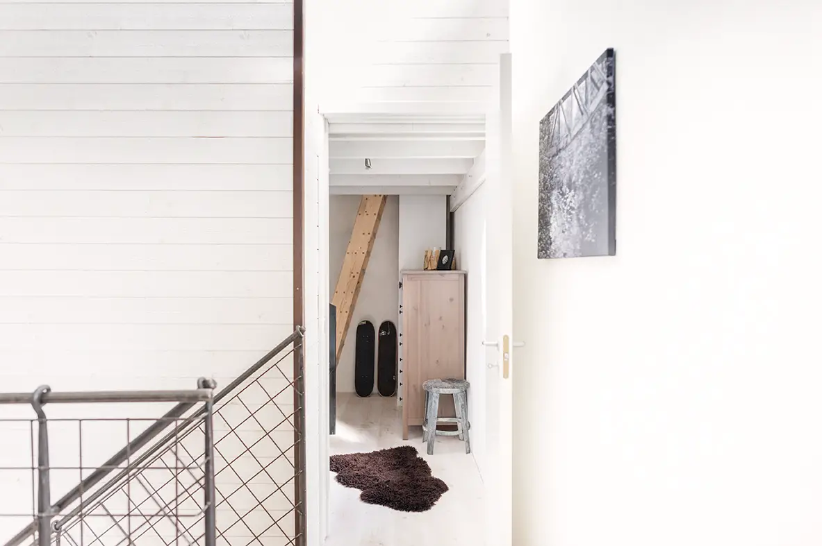 瑞典古老铸铁厂变身独特民宿-18