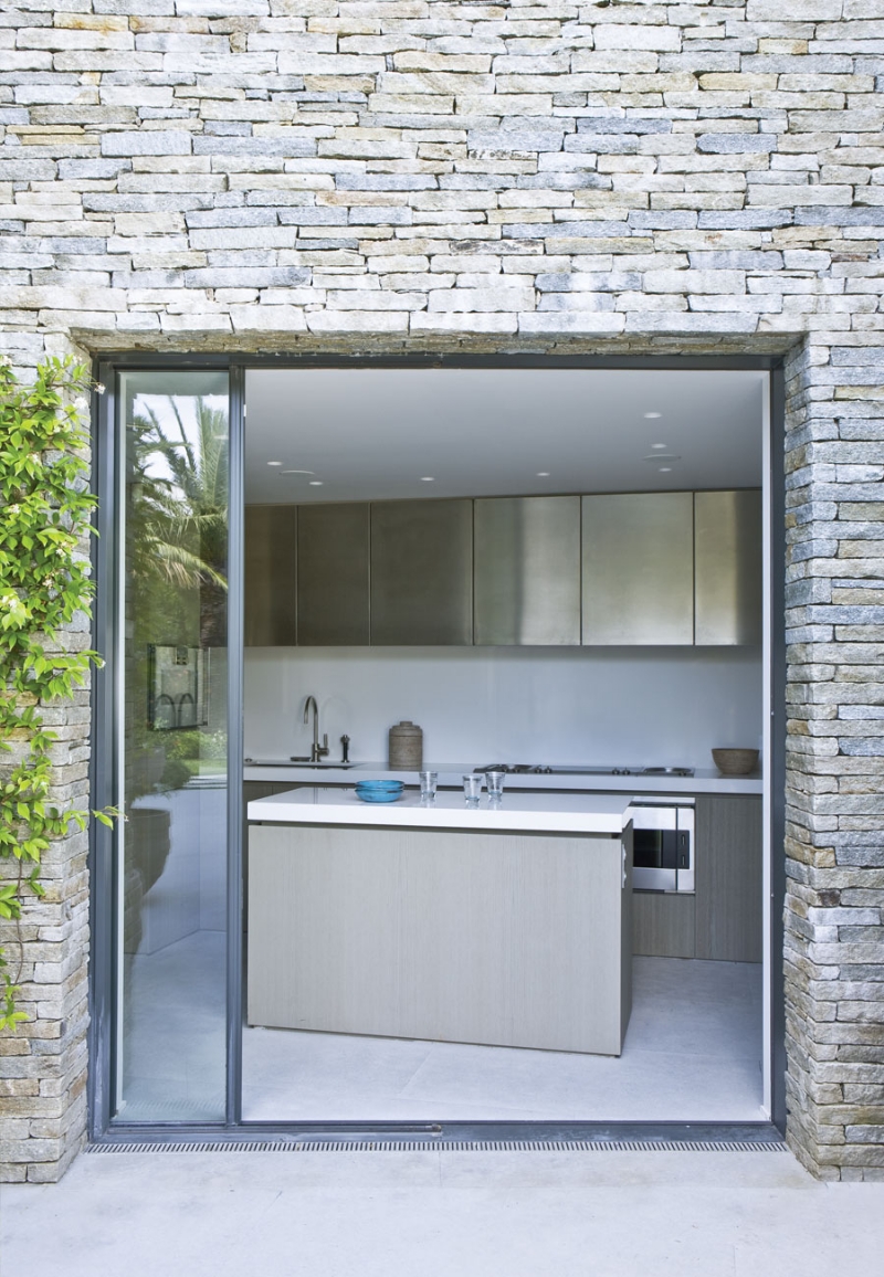 法国圣特·罗佩私人别墅 | 素雅简约主义之美-4