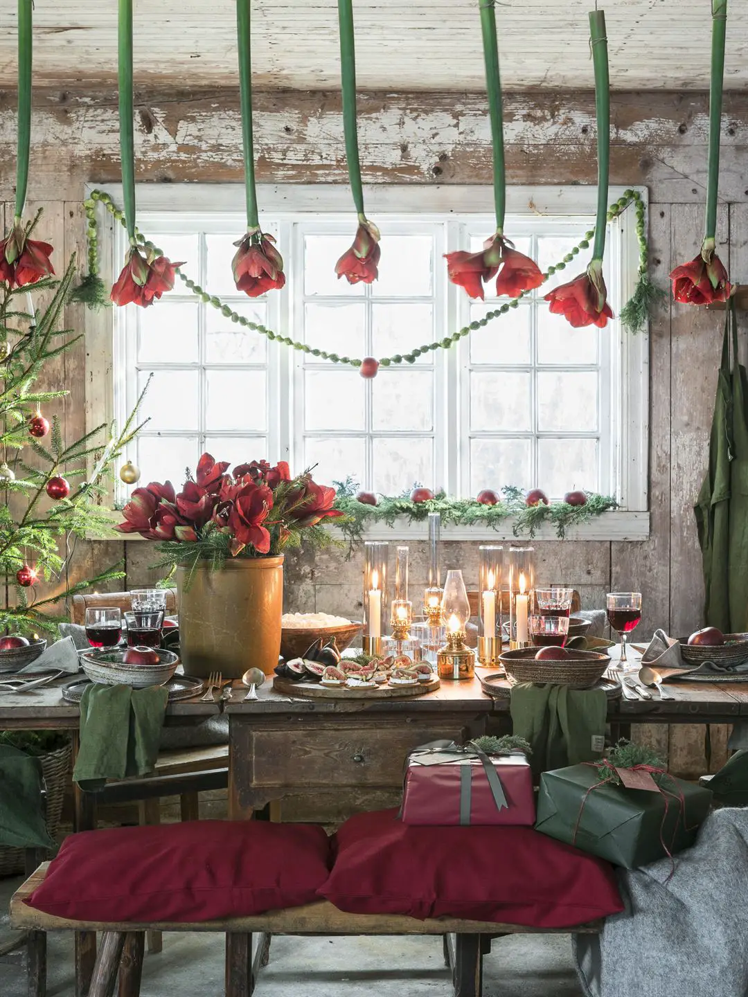 绿色与红色的圣诞传统设计-1