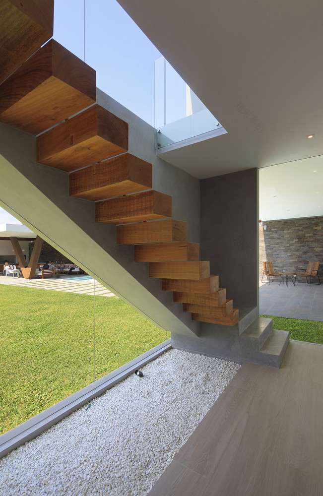 Peru 海滨别墅 | 透明空间与自然元素完美融合-61