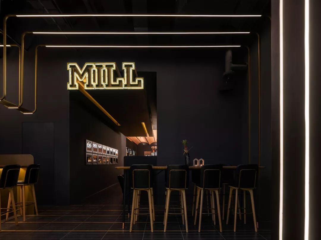 MILL 乐堤港店 | 红砖金属打造未来感酒吧空间-33